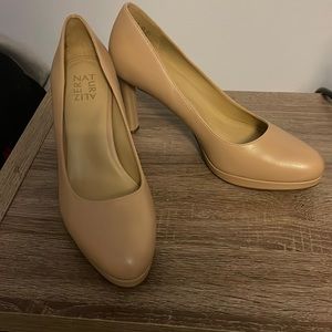 Womens Naturalizer Shoe Size 9.5